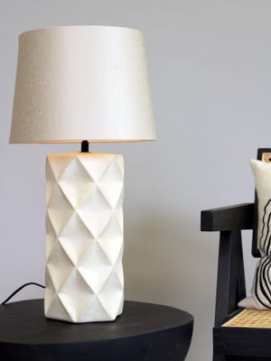 Hazel Lampfot 64cm Sofia Carnaby Skärm Pärlemo | PR Home