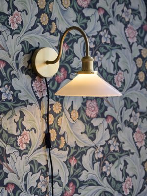 PR Home Axel Vägglampa Opal 25cm