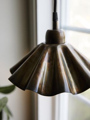 Aira Fönsterlampapa Oil brass 25cm Mässing | PR Home