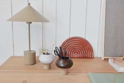 Bordslampa Lera Metall. Pulverlackerad OYOY LIVING