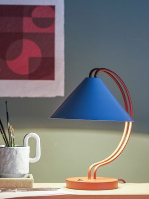 Bordslampa Röd Metall Janya | Bloomingville