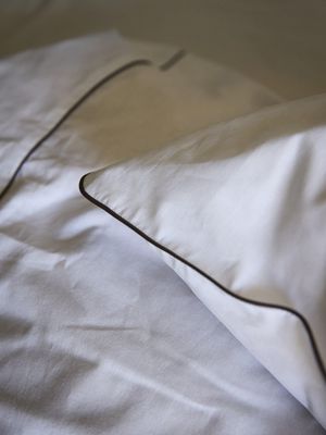 Carlton Bäddset Vit 150x210 50x60cm | Svanefors