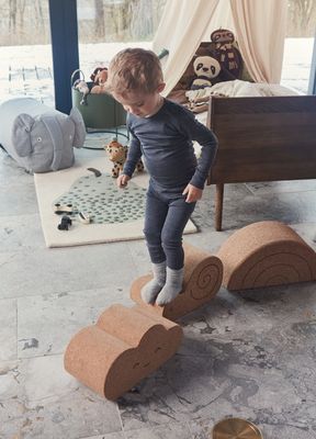 Tumble Toy (leksak som rullar/vickar) Natur Kork OYOY MINI