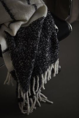 Svanefors Carl Pläd Svart 130x170 cm