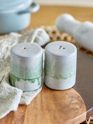 Salt- och pepparströare Grön Stengods Paula Set | Bloomingville