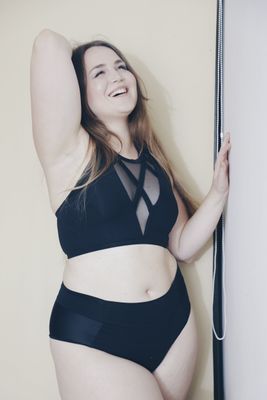 Mila Krasna - BISERA top black