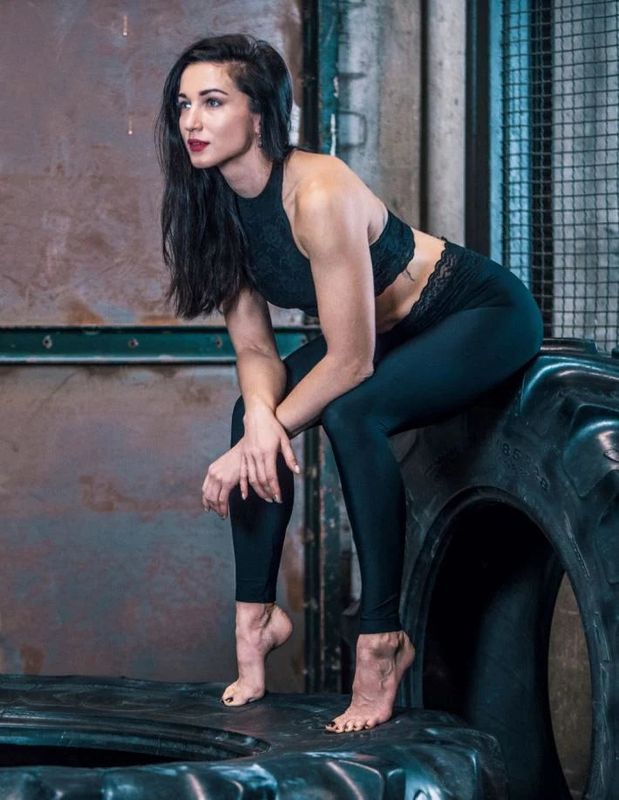 Dragonfly - Adriana Lace Leggings Black