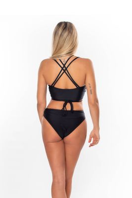 Caris black pole top