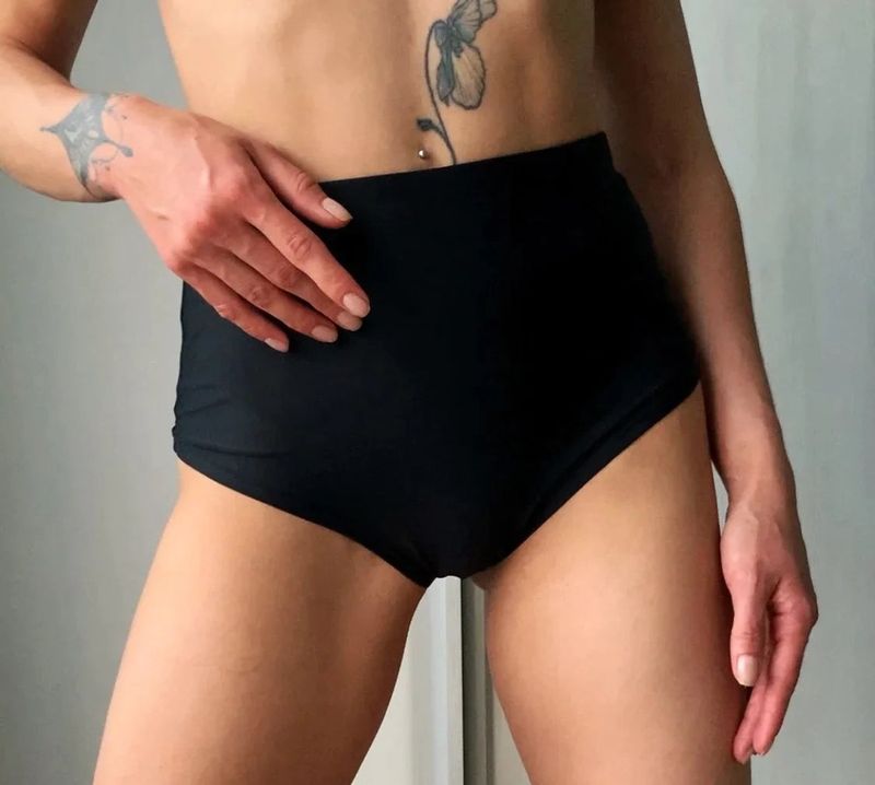 DressinUp Art Atelier - Classic Shorts Velvet Black