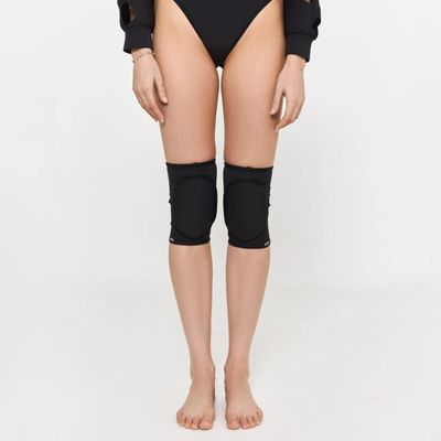 Queen PoleWear Knee Pads – SLEEK – Black