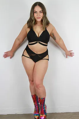 Rarr Designs - Yasmin Plunge Bralette BLACK