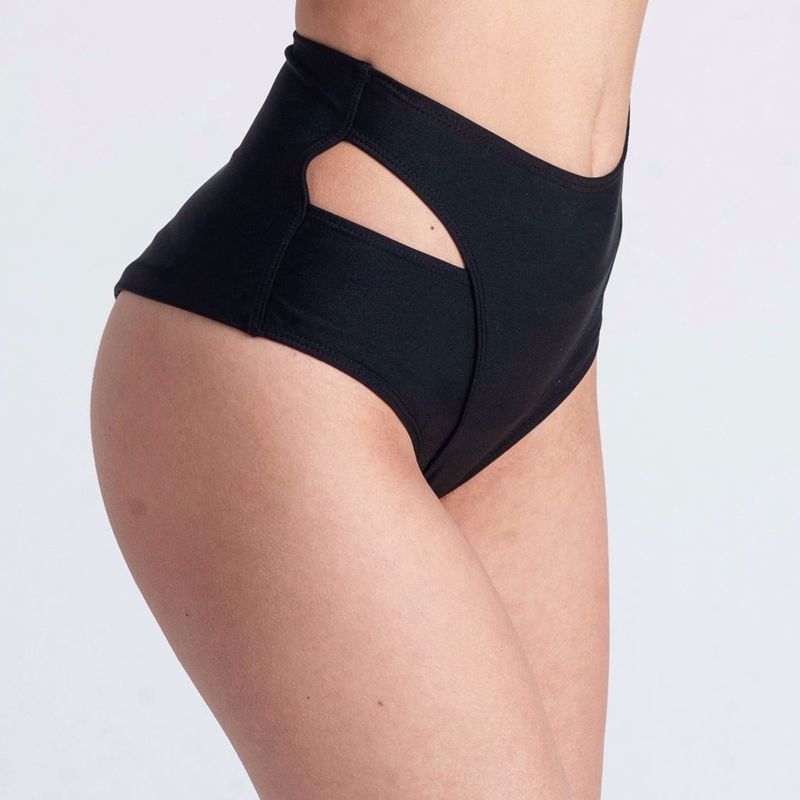 Polerina Wear - Shorts Dicentra - Black