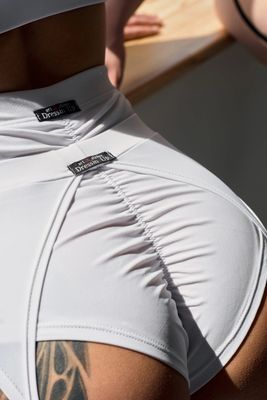 DressinUp Art Atelier - BELT Shorts White