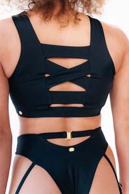 SWAY Betty Pole Top Svart