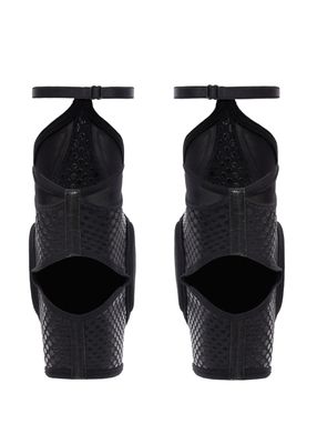 Queen PoleWear Grippy Knee Pads with Mesh – FIRE – Black