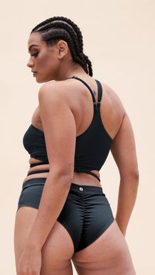 LUNALAE Nessa Top Recycled BLACK