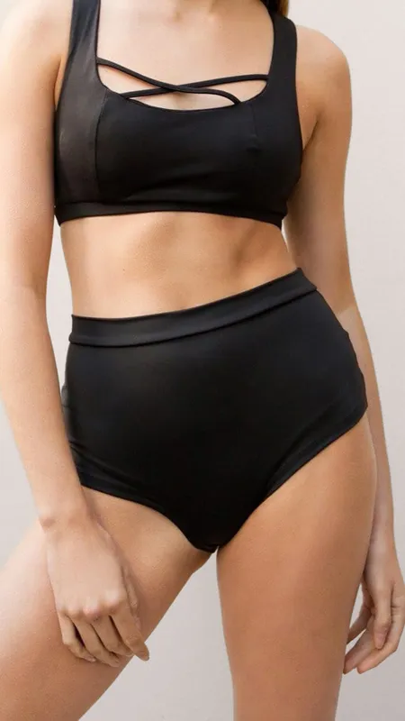 Lunalae High Waist Shorts - Basic Scrunch Shorts Black