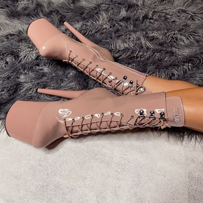 Hella Heels - LipKit Boot - Boujee - 8 INCH
