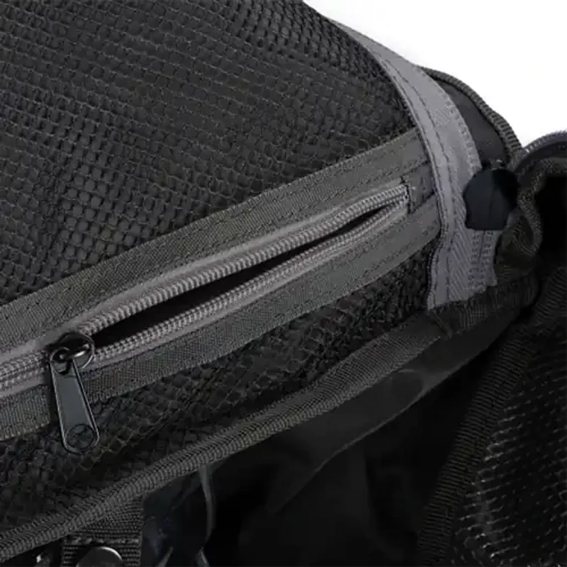 Fox Rage Voyager Camo Holdall - Medium
