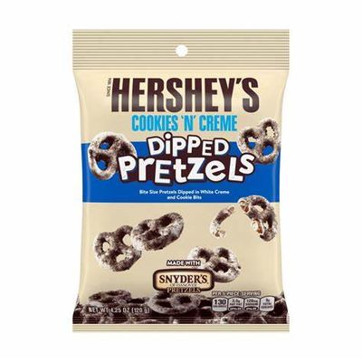 Hershey's Cookies'n' Creme Dipped Prezles
