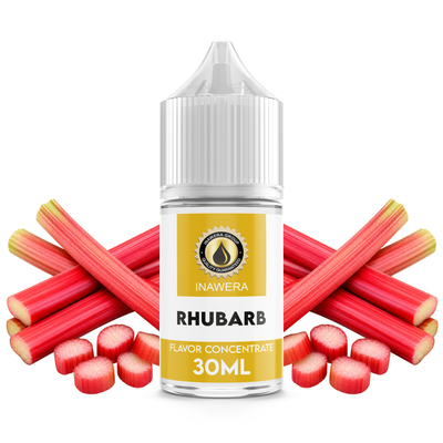 Flaska med Rhubarb från Inawera framför färska rabarberstjälkar.