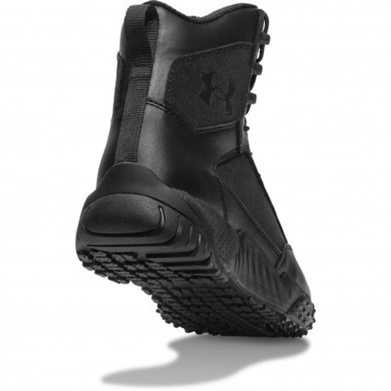 Under Armour svarta kängor