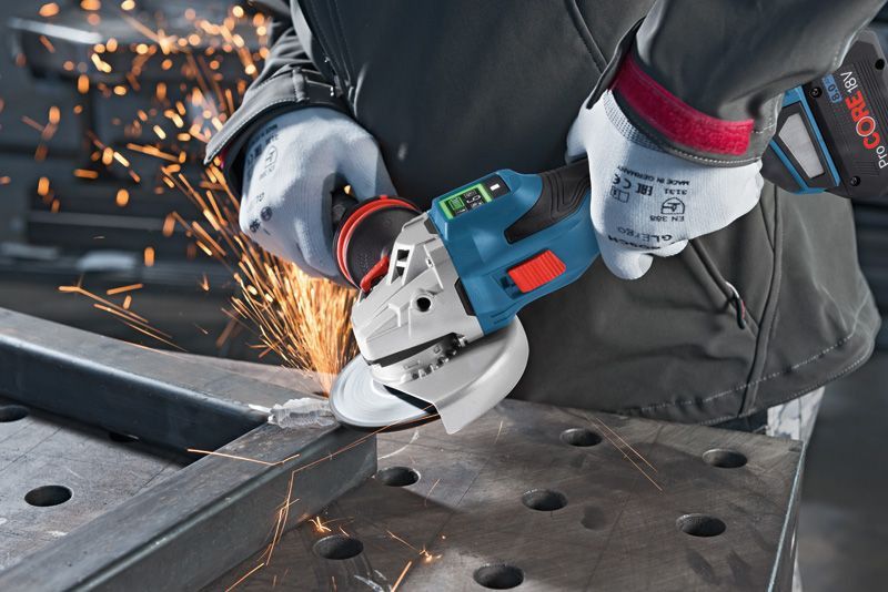 BOSCH VINKELSLIP GWS 18V-15 SC (Utan batteri)