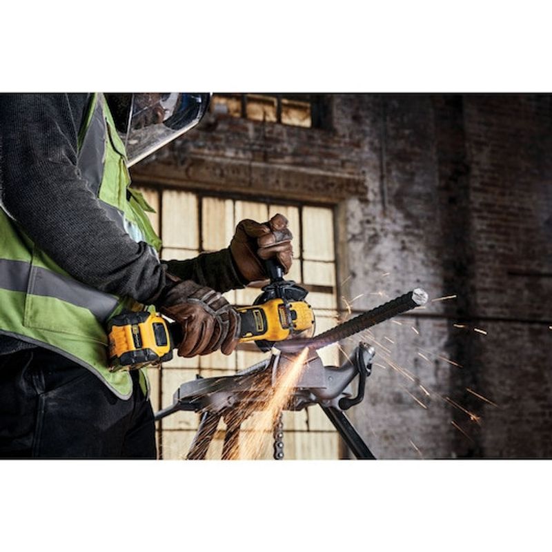 DEWALT VINKELSLIP DCG409NT-XJ FVA XR 18V (Utan batteri)
