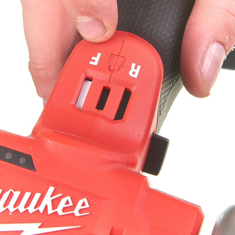MILWAUKEE UNIVERSALKAP KOMPAKT M12 FUEL FCOT-422X