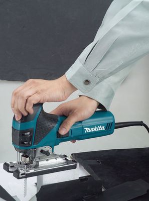 MAKITA STICKSÅG  4351FCTJ