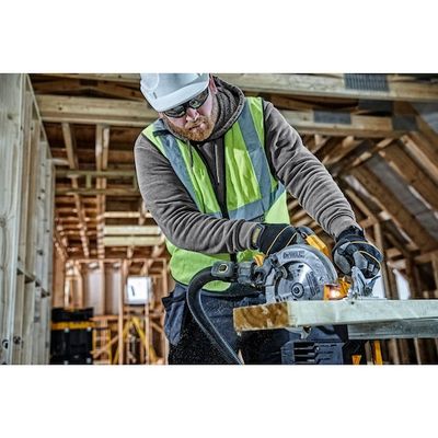 DEWALT CIRKELSÅG DCS570NT 18V (Utan batteri)