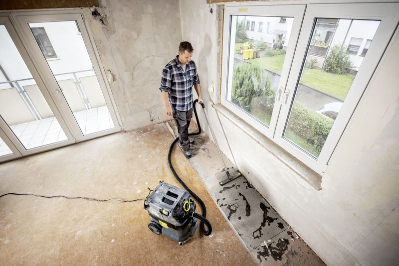 KÄRCHER DAMMSUGARE NT 30/1 TACT TE M