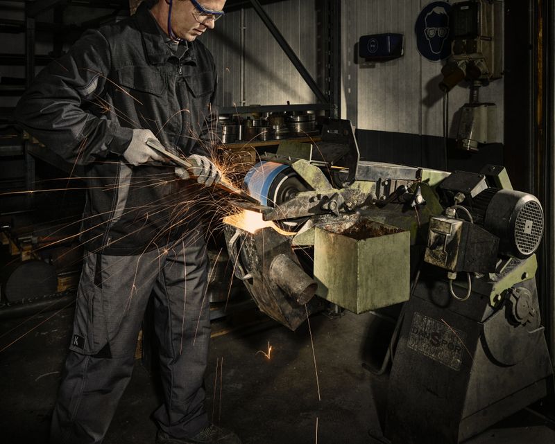 SLIPBAND VÄV KLINGSPOR CS 411 X ROSTFRITT STÅL/STÅL/METALL