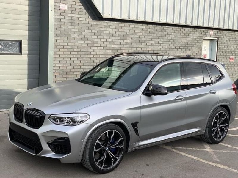 Avery Satin Metallic Light Grey