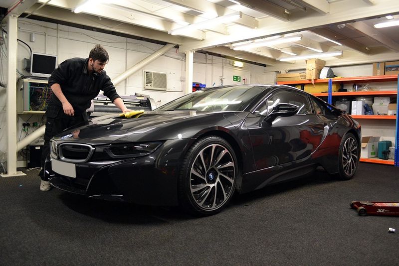 Avery Gloss Black