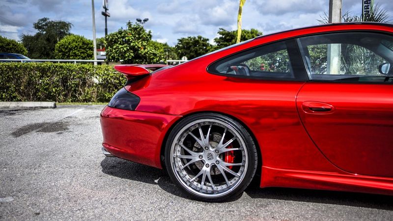 Avery Red Chrome