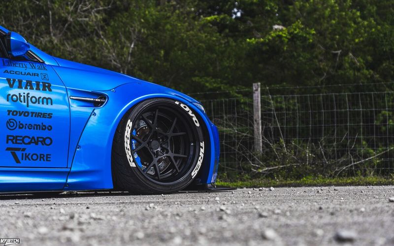 KPMF Indulgent Blue K75405 Vinyl