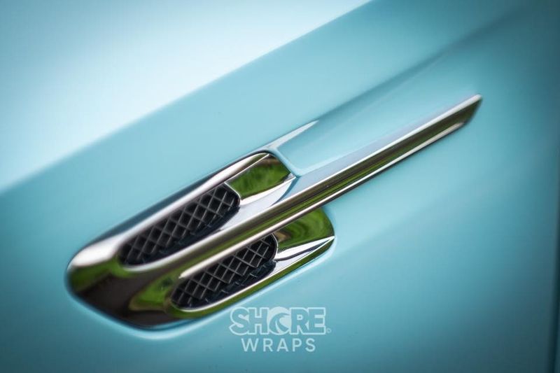 Avery Gloss Sea-Breeze Blue