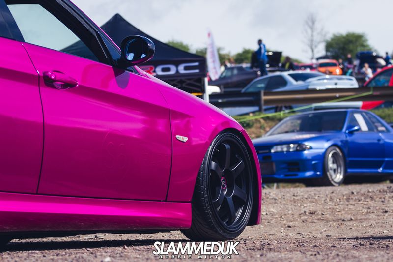 3M 2080-G348 Metallic Gloss Fierce Fuchsia Vinyl