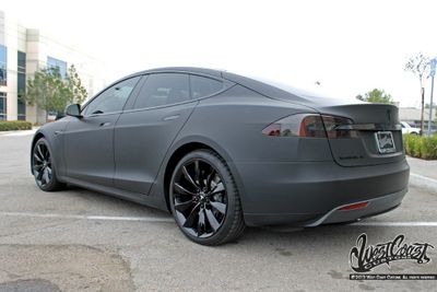 Avery Matte Black