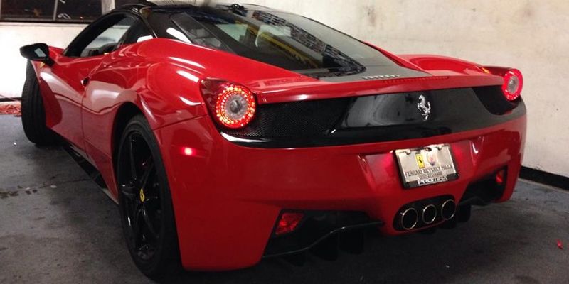 Avery Gloss Cardinal Red
