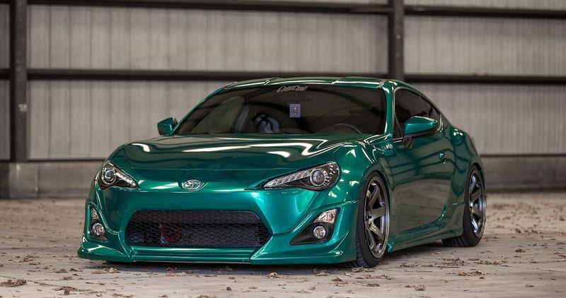 Avery Pearl Dark Green