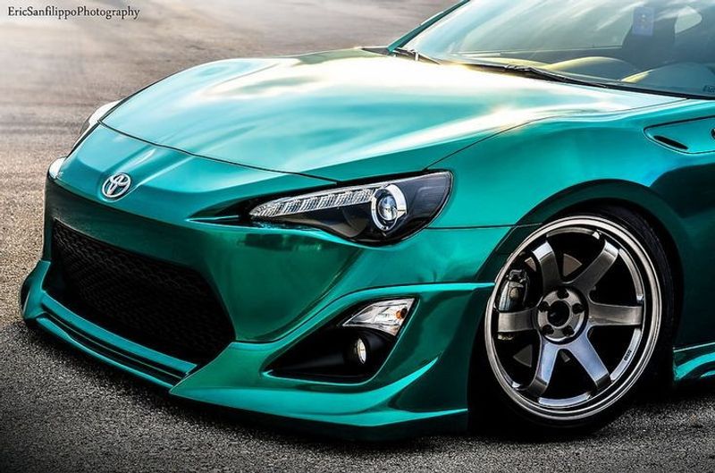 Avery Pearl Dark Green