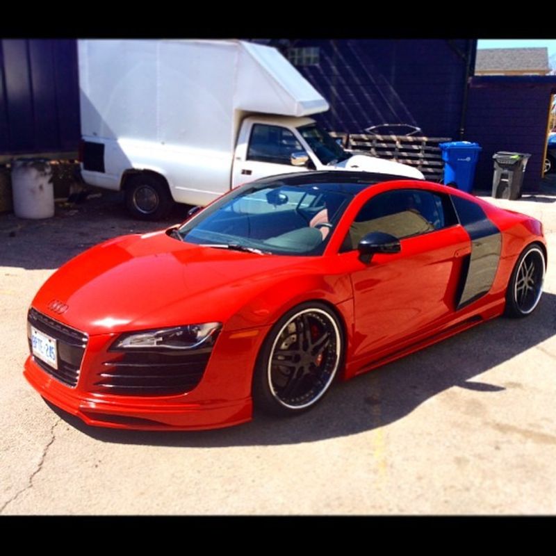 Avery Gloss Cardinal Red