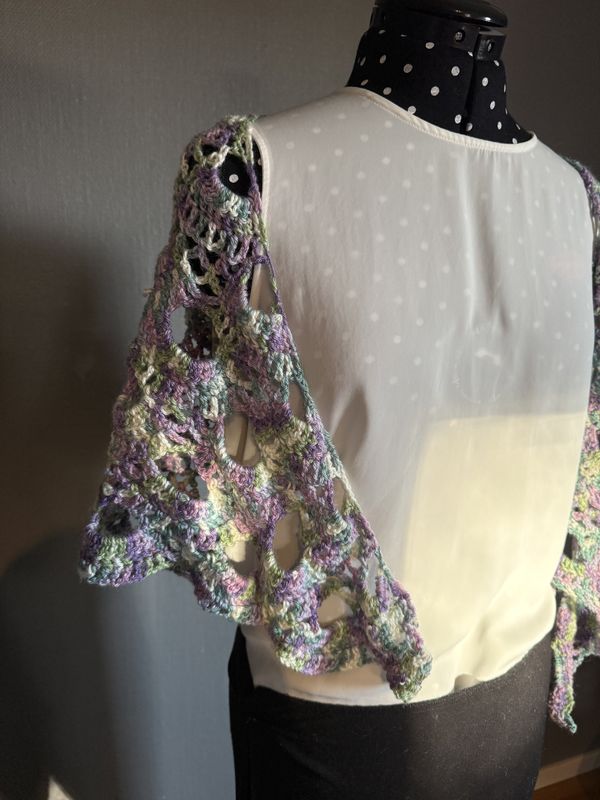 Sjal i snäckskalsmönster