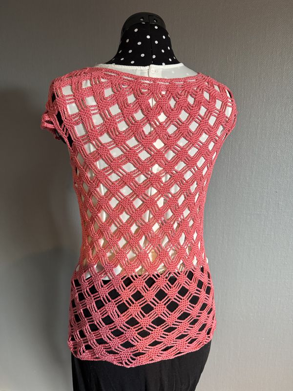 Topp virkad i bomull