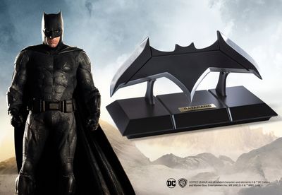 Batman Batarang Prop Replica - Dc Comics