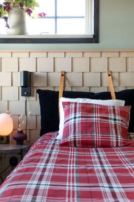 Knopperöd Röd Satin Bäddset Enkeltäcke 150x210 Kosta Linnewäfveri