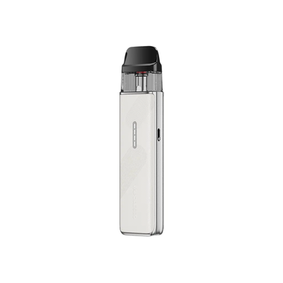 Vaporesso XROS 5 MINI i färgen Mist White – kompakt e-cigarett med transparent pod och stilren design i vitt utförande