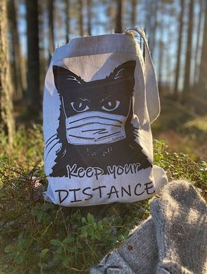 Tygväska Keep your Distance ljusgrå